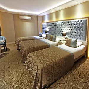 4* מלון The Parma Downtown